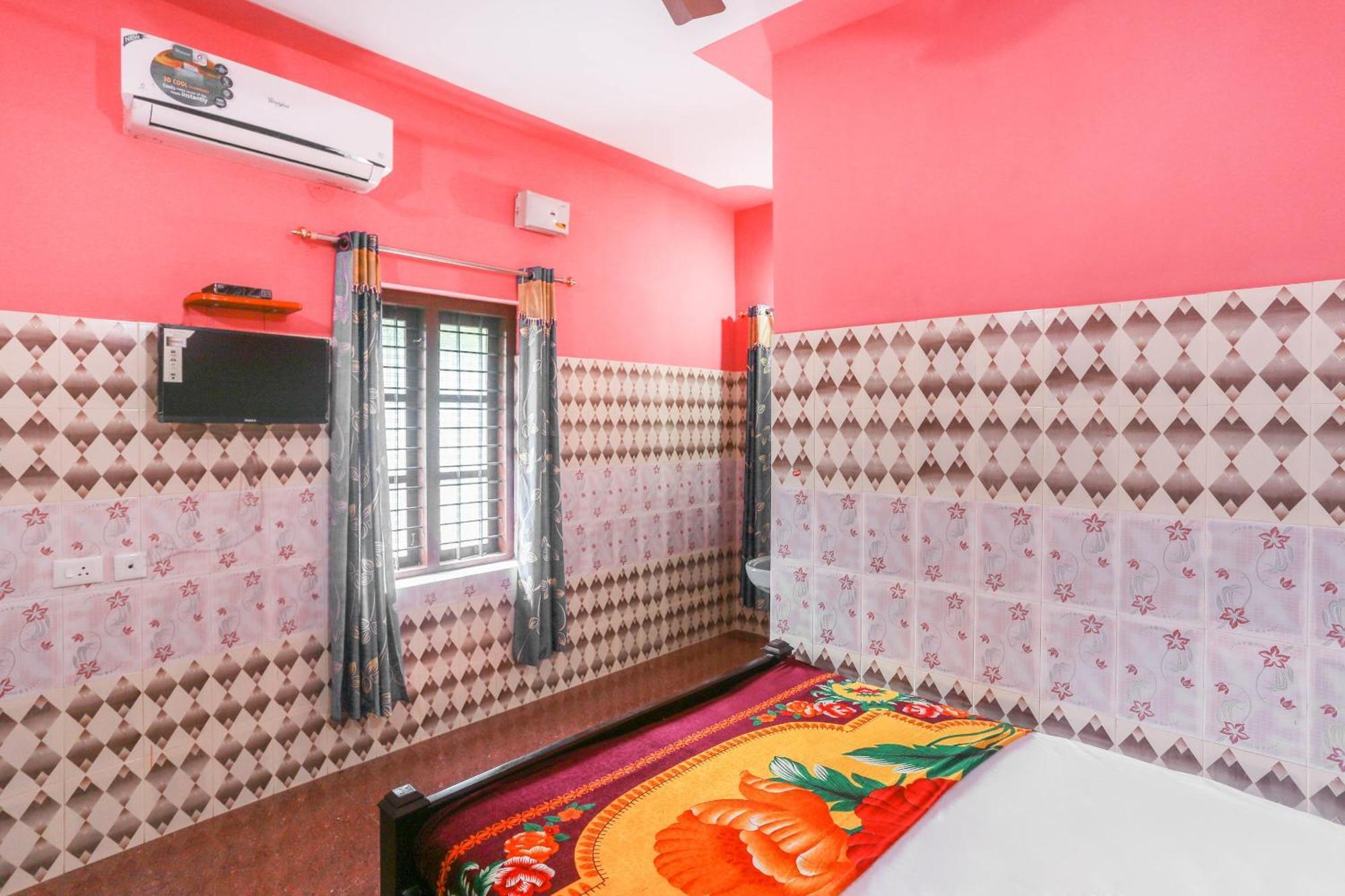 Hotel O Sree Bhadra Tourist Home Kollam Exterior foto